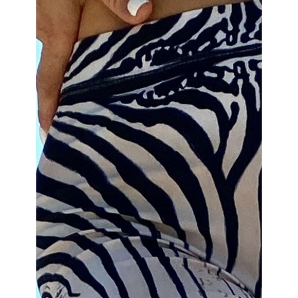 Small Zebra Stripe Bikini Pants - Picture 5 of 5